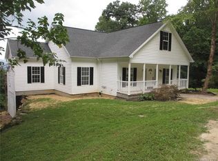 246 View Rock Ln, Hendersonville, NC 28791