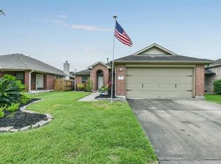 710 Chase Land Cir, Bacliff, TX 77518
