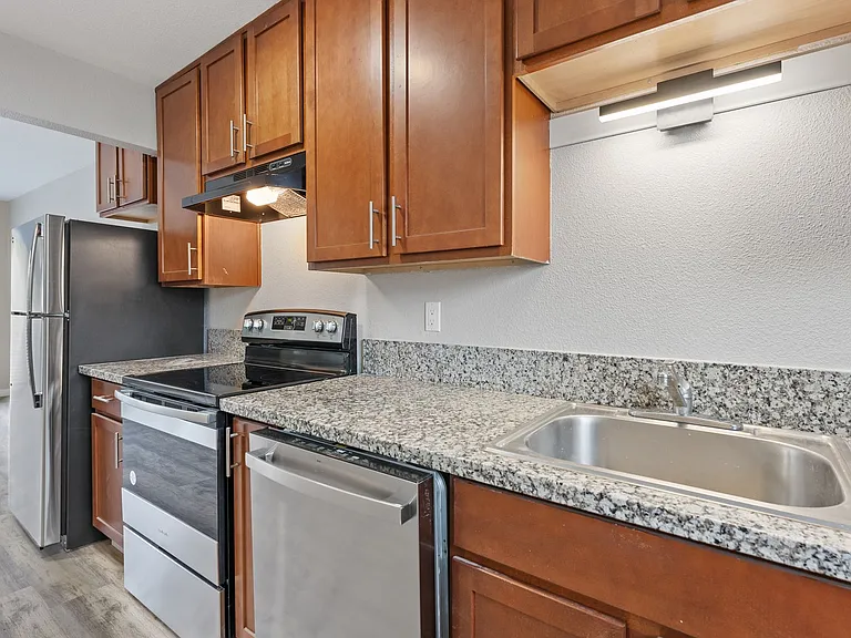 Eastside Village Apartments — Photo 99