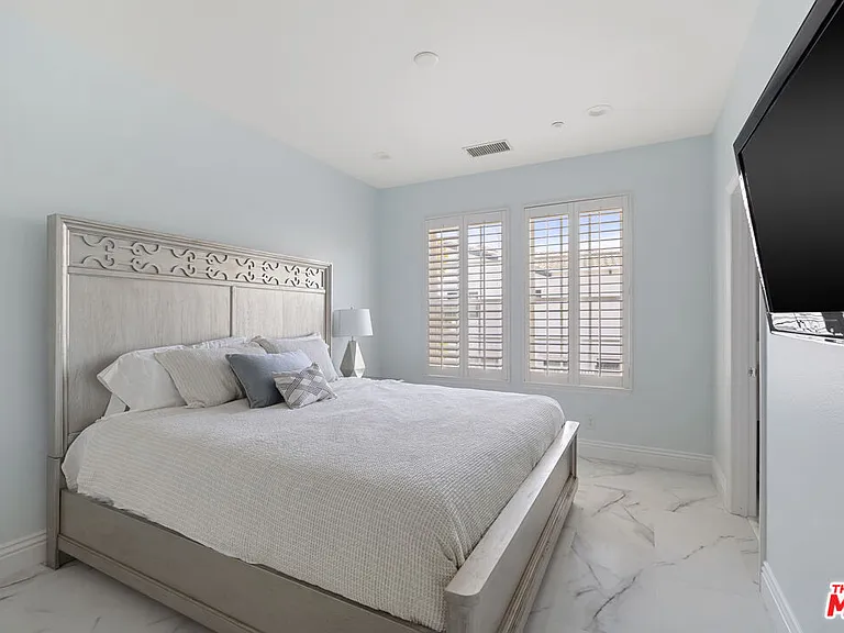 21615 Medina Estates Dr — Photo 30