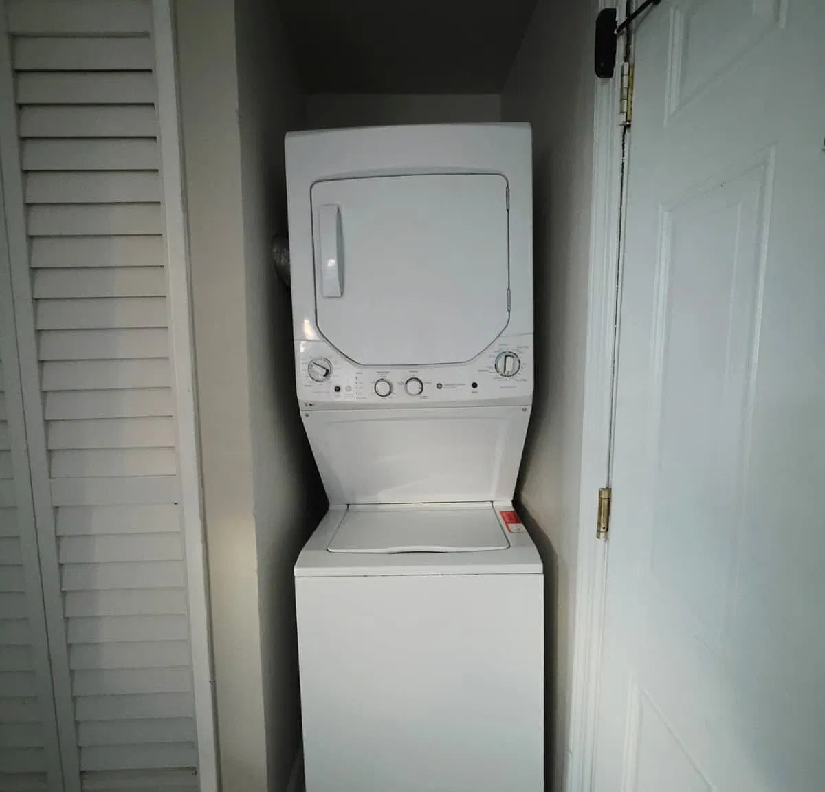 2 bed, 800 sqft, $1,895 — Photo 4