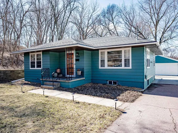 3701 Douglas St, Sioux City, IA 51104