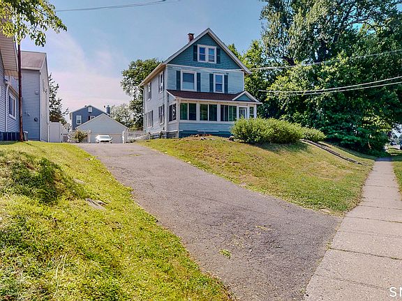 2nd image of 183 Nichols Avenue