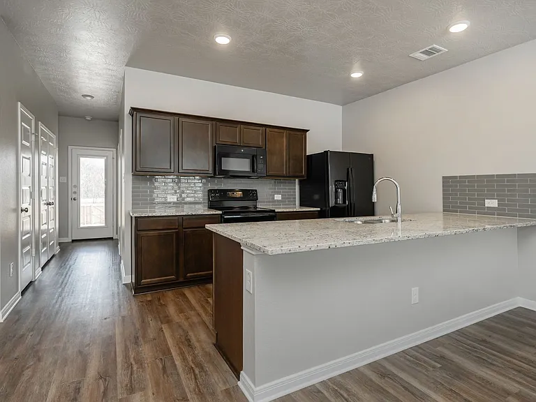 1129 Trellis Pass — Photo 13