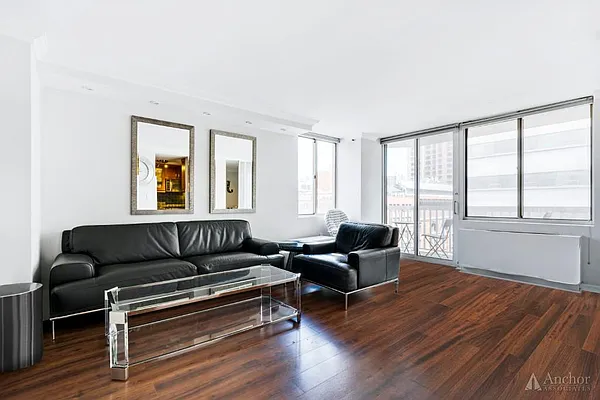 Rented by Anchor Associates | media 25