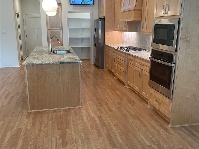 2915 Bombay Ct — Photo 5