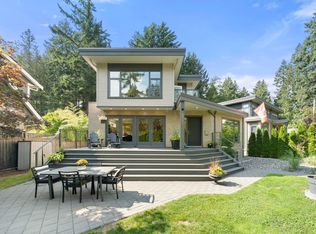 2025 Mackay Ave, North Vancouver, BC V7P 2M8