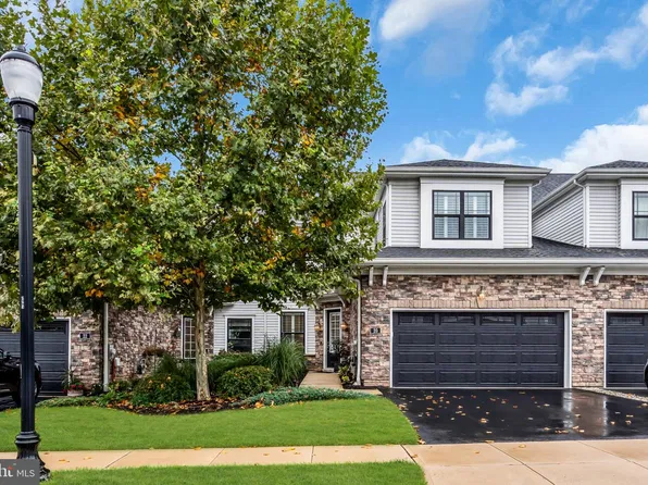 20 Dogleg Ln, Lawrence Township, NJ 08648