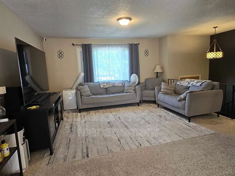 4800 King Arthur Way — Photo 5