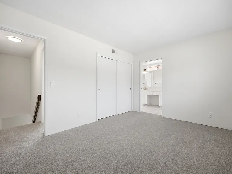 4339 Mentone St — Photo 23