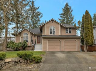 26423 227th Ct SE, Maple Valley, WA 98038