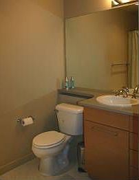 4th image of 1410 E Pine St Unit 203