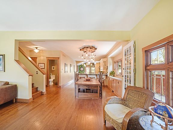 3rd image of 356 Ferndale Ave