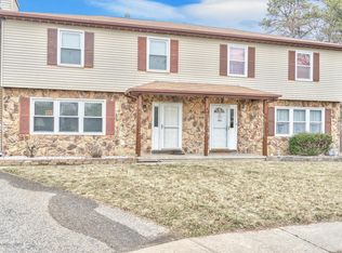 15 Opal Ct #B, Barnegat, NJ 08005