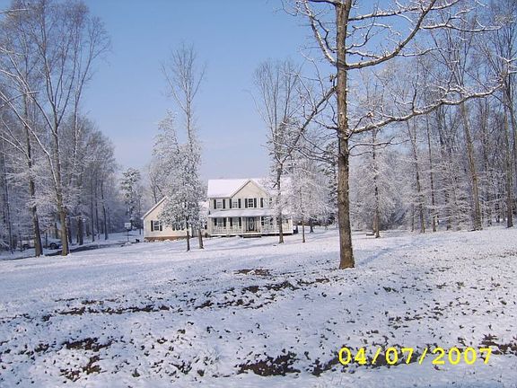 2nd image of 1426 Spotswood Dr