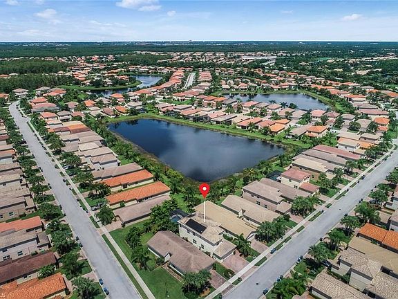 3rd image of 10574 Carolina Willow Dr