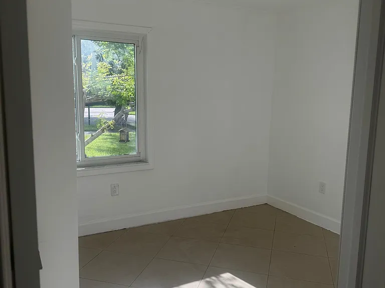28230 SW 136th Pl — Photo 3