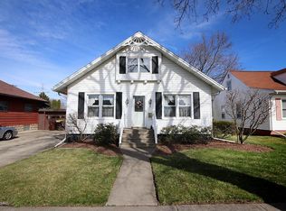 319 Liberty St, Buchanan, MI 49107
