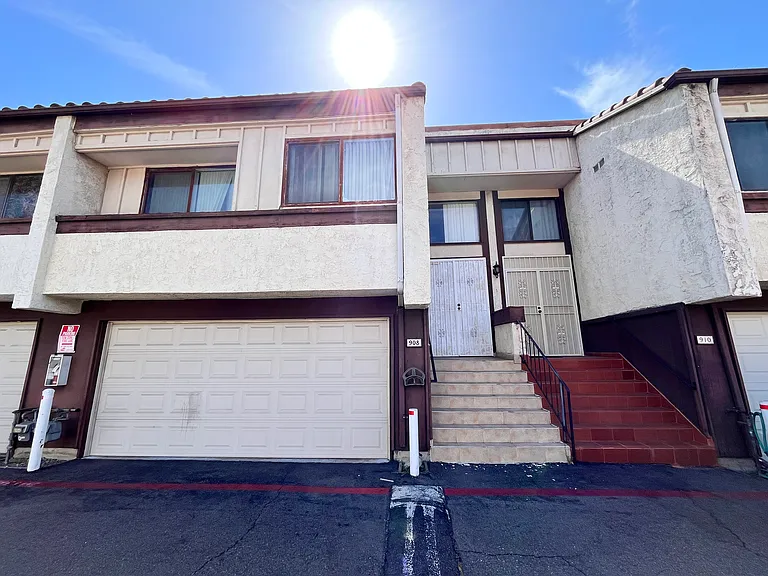 908 S Garfield Ave — Photo 1