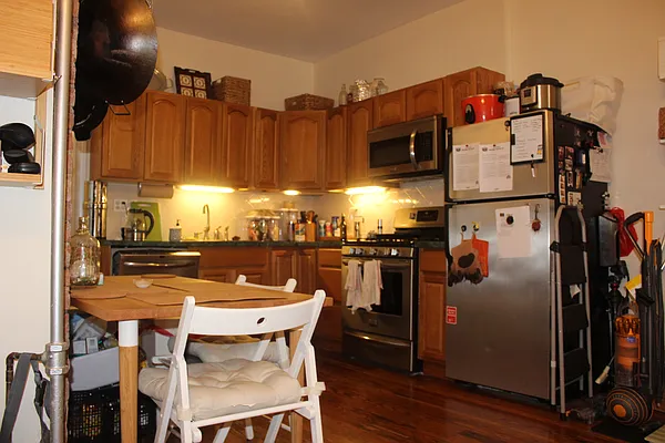 Rented by Compass | media 21