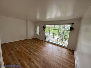 22 Grandview Ter, Rensselaer, NY 12144