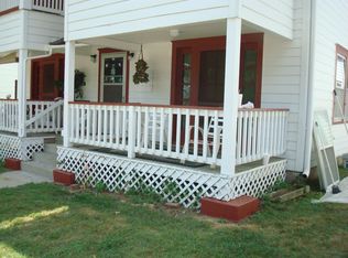 221 N Broadway St APT 1, Leavenworth, KS 66048