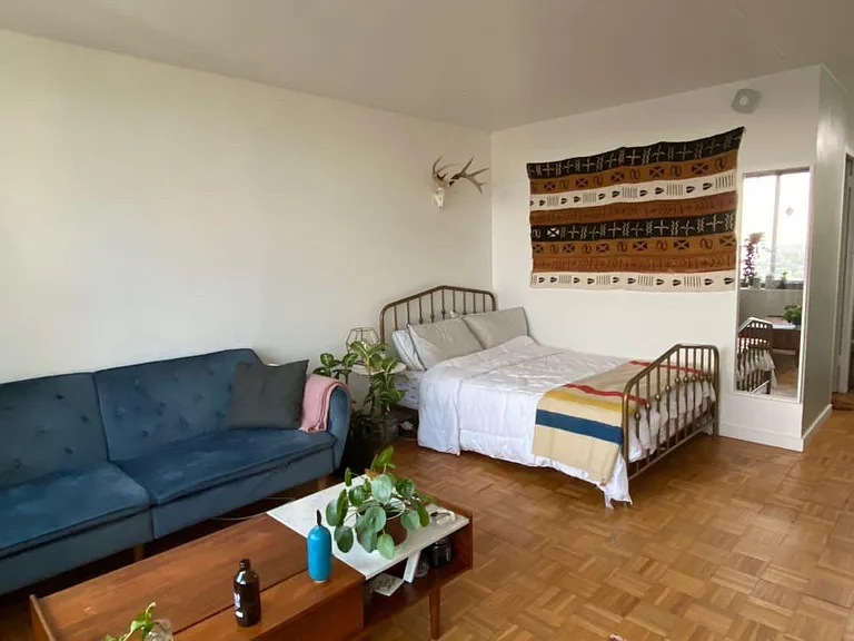 604 S Washington Sq #1113 — Photo 1