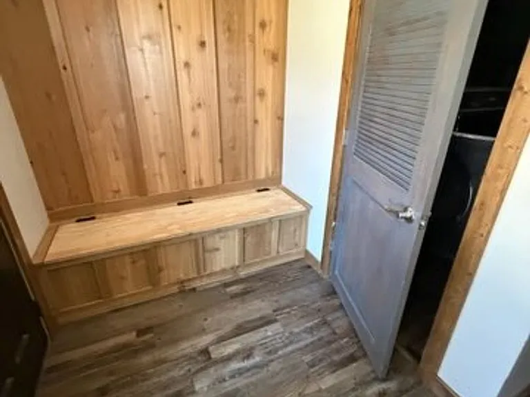 2320 Arctic Dr — Photo 10