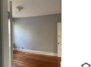 49 Ventura St #2, Springfield, MA 01108