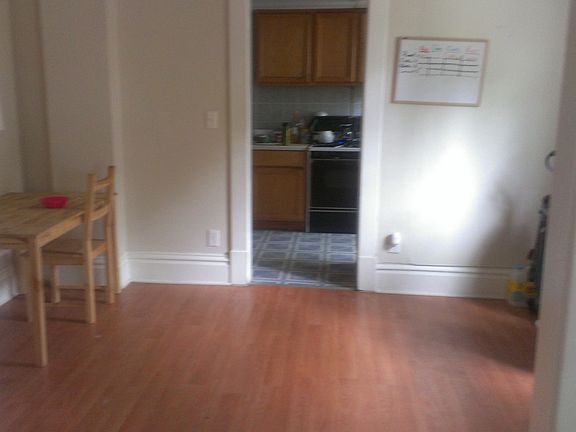 4th image of 242 Lexington Ave NW #1