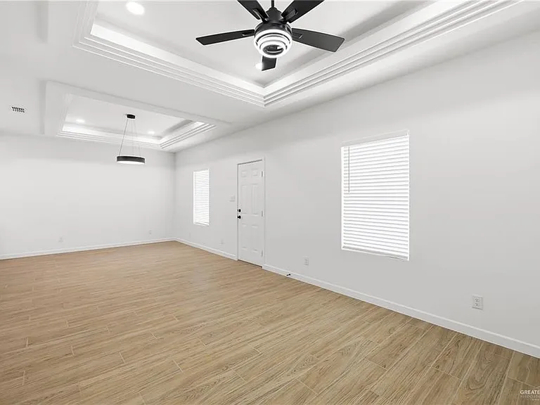 1205 S Waterfall Ave #1 — Photo 14