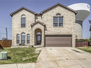 1925 Frosted Willow Ln, Fort Worth, TX 76177