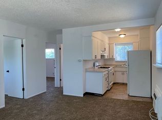 1090 N Court St APT H, Redding, CA 96001