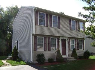 22 Cameron Ct, Warwick, RI 02886