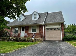 2720 Oakford Rd, Ardmore, PA 19003