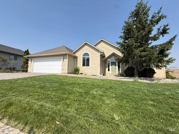 2712 Itani Dr, Moscow, ID 83843