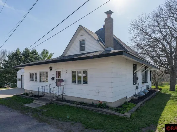 210 4th St, Cleveland, MN 56017
