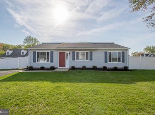 2 Unison Ct, Newark, DE 19713