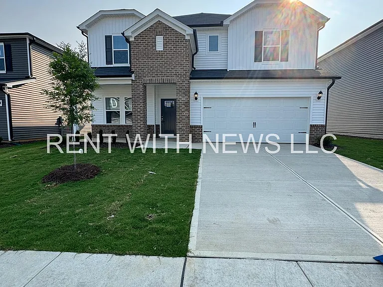 649 White Birch Ln — Photo 1