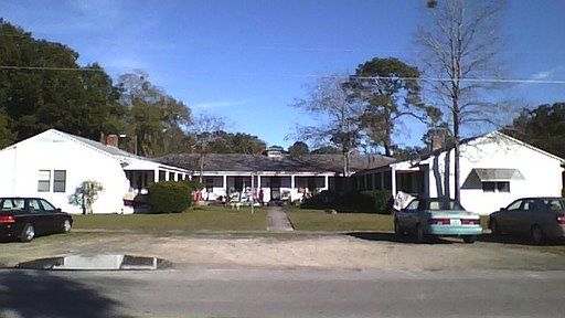 1st image of 323-A NE 9th St