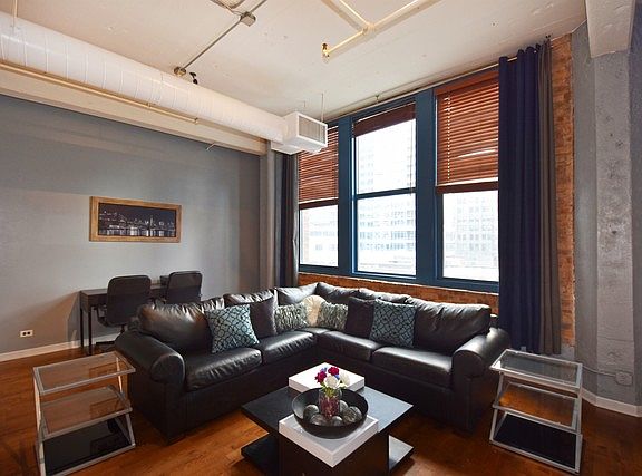 4th image of 124 W Polk St APT 303