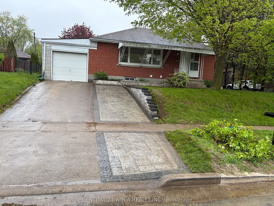 13 Ridgewood Ave #UPPER