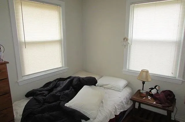 2 bed, 1100 sqft, $1,400 — Photo 3