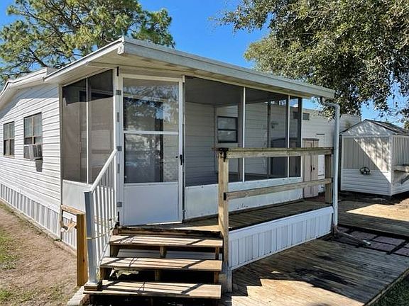 3rd image of 133 Coconut Ct
