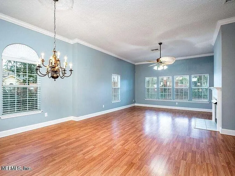 7820 Deerwood Point Ct — Photo 10