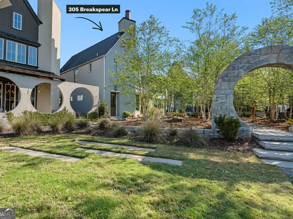 305 Breakspear Ln, Fayetteville, GA 30214