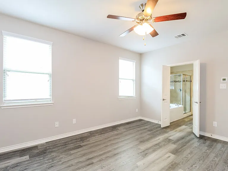 2157 Barx Dr — Photo 10
