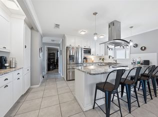 6106 Peninsula Cir, Athens, TX 75752