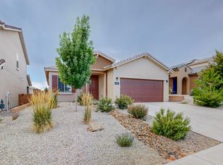3045 Shannon Ln NE, Rio Rancho, NM 87144