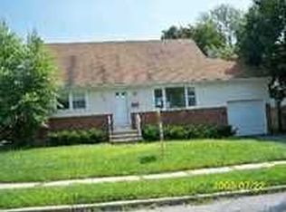 2380 Amherst St, East Meadow, NY 11554